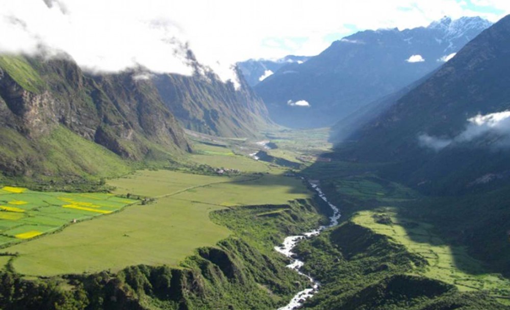Tsum Valley